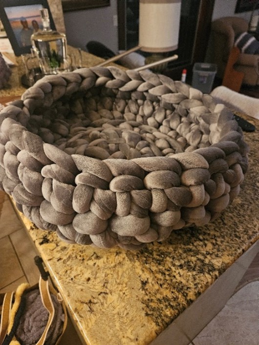 Pet Beds - Tube Yarn