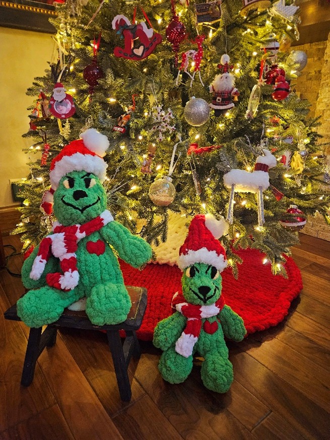 Grinch Snuggler